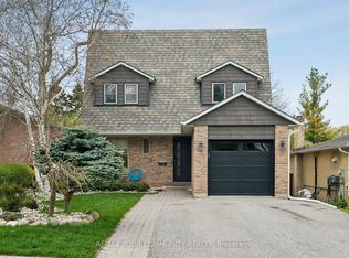 201 Lloyd Ave, Newmarket, ON L3Y 5L4