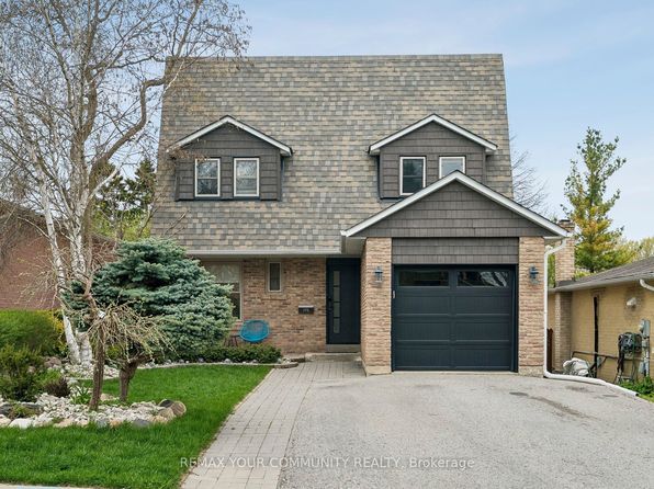 201 Lloyd Ave, Newmarket, ON L3Y 5L4