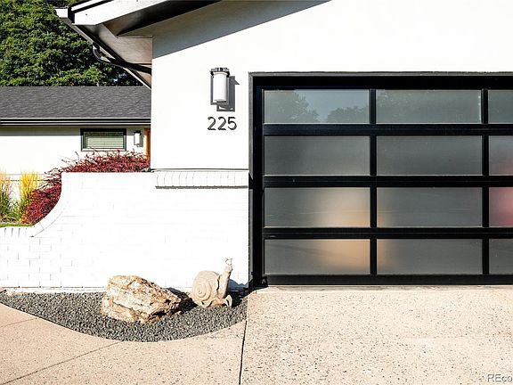 2nd image of 225 S Krameria St
