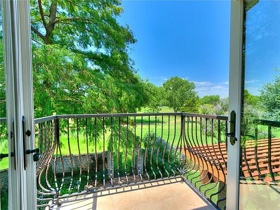 3rd image of 12909 Green Valley Dr