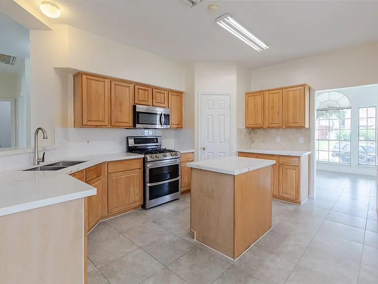 12214 Meadow Lane Ct — Photo 11