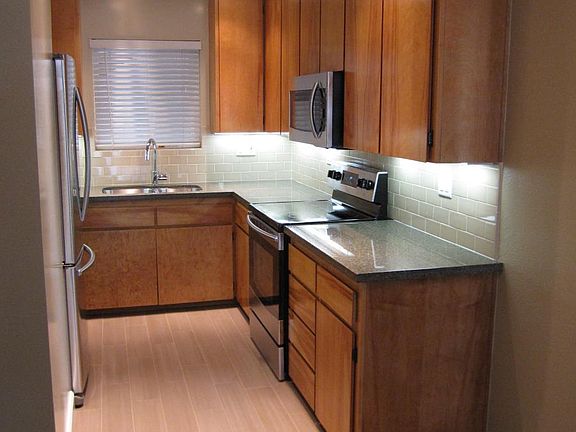 2nd image of 514 E Ave