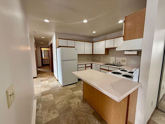 2nd image of 1819 N 11th Ave #6