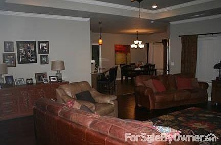 3rd image of 11481 Frisco Dr