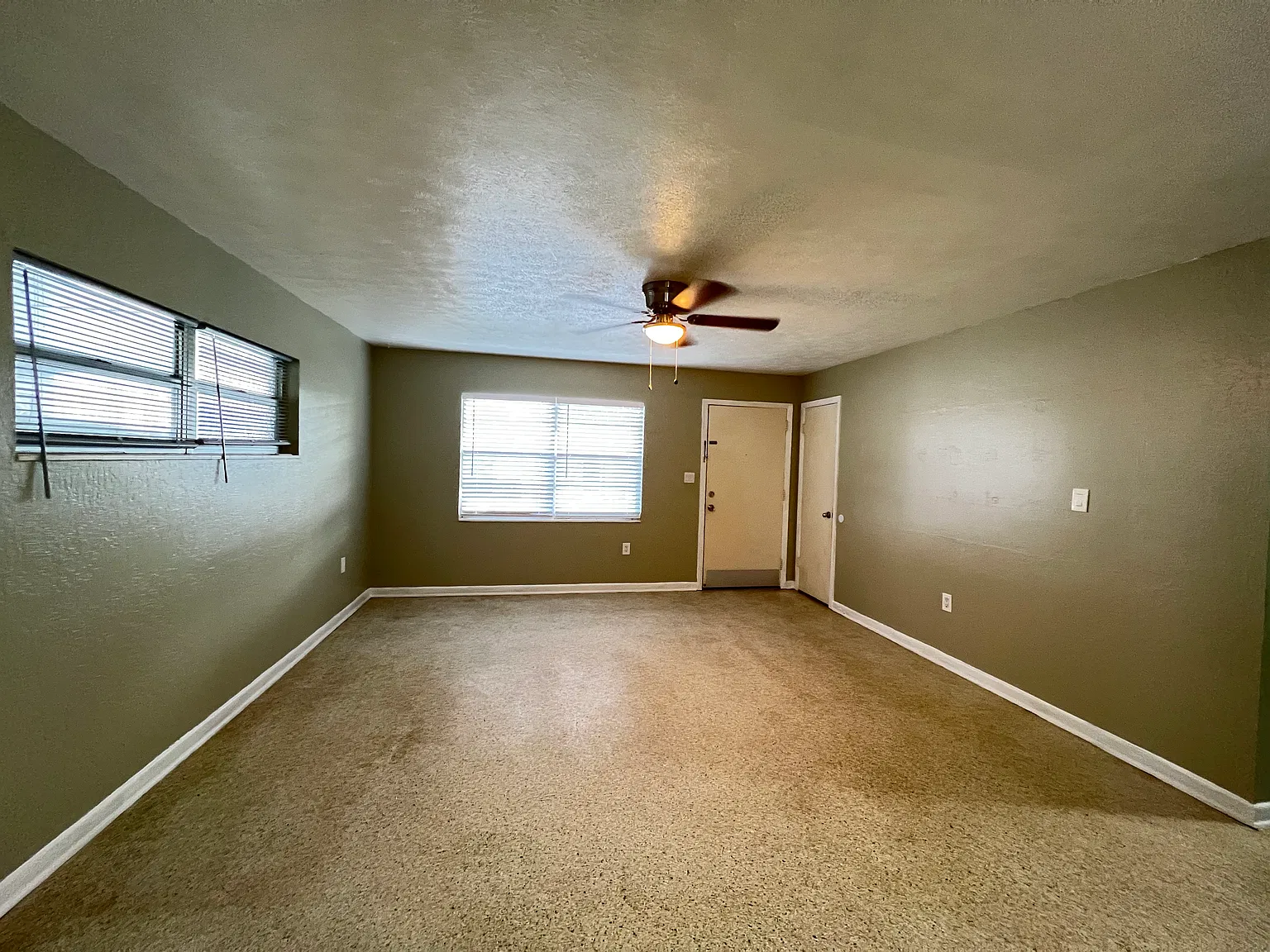 2 bed, $1,500 — Photo 2