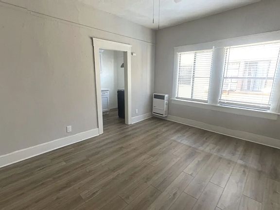2nd image of 1516-1526 S Hope St #1516-36