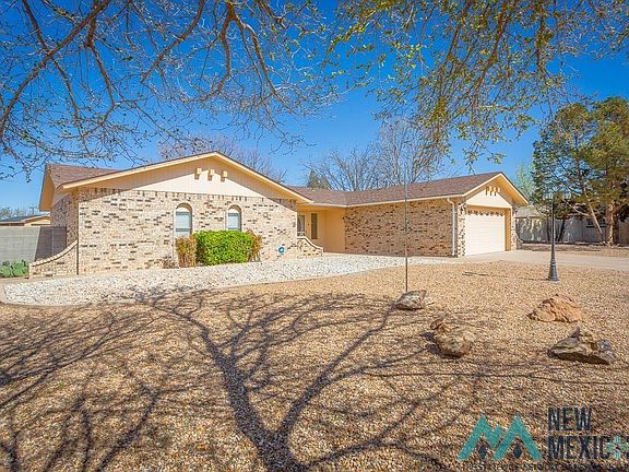 2nd image of 604 Cielito Dr
