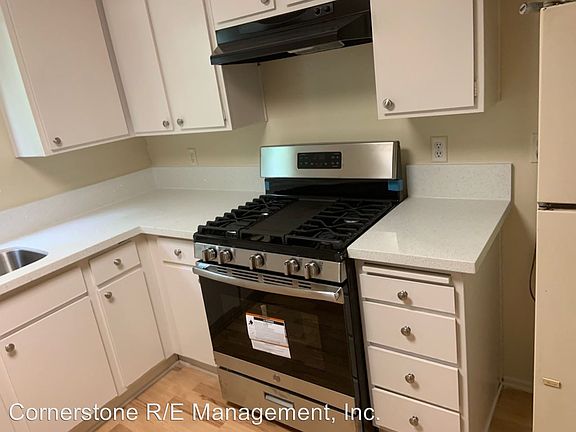 4th image of 2747 Auburn St APT 103