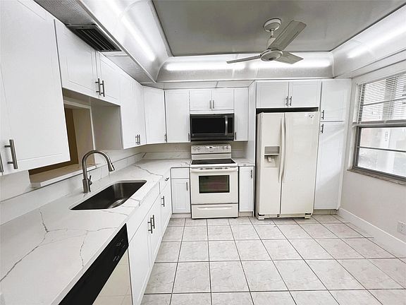 4th image of 2502 Antigua Terrace #K-1
