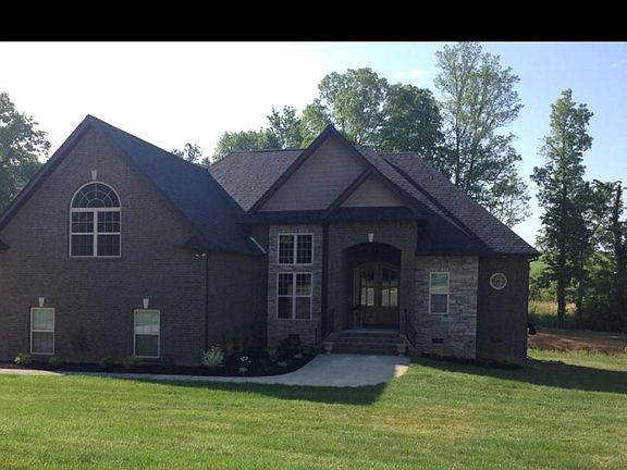 3rd image of 206 Renee Ct