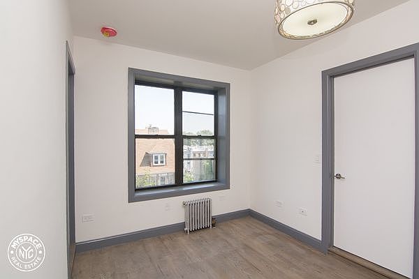 1st image of 310 E 25th St #M4