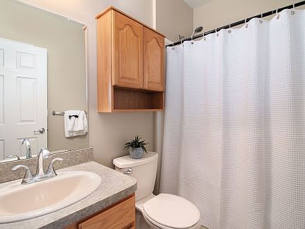 4th image of 1107 Freesia Ct