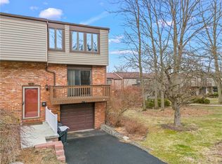 492 Hunting Creek Rd, Canonsburg, PA 15317