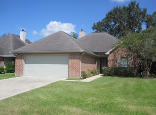221 Harvest Pointe Cir, Lafayette, LA 70506