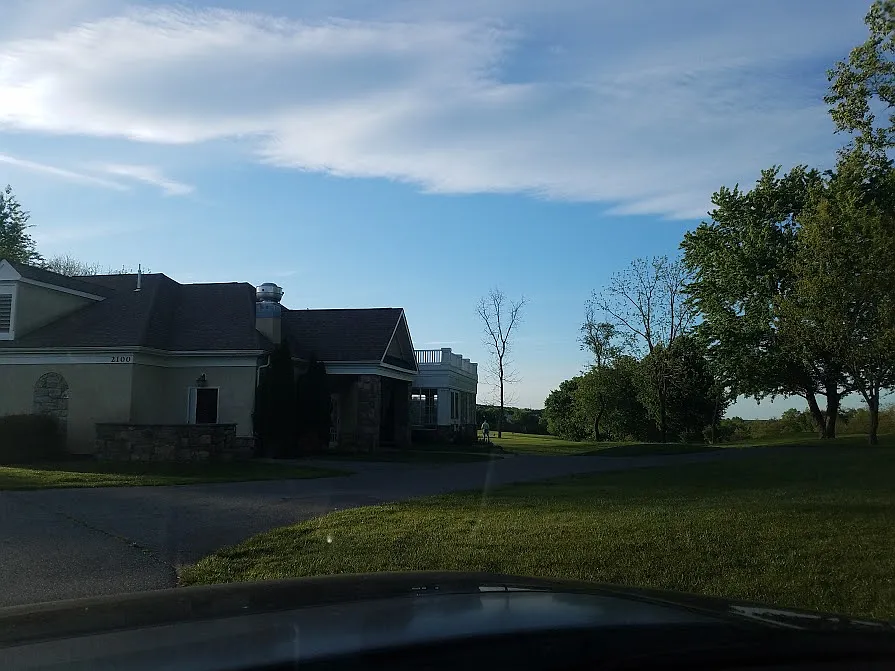 2 bedroom condo in Waverly Woods — Photo 4