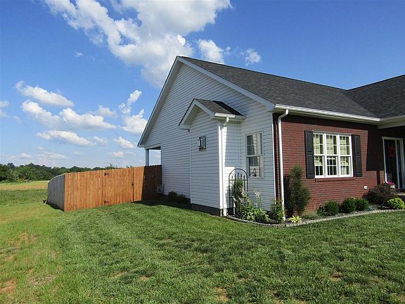 4th image of 214 Royal Birkdale Ct