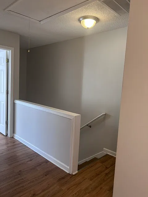 3 bed, 2.5 bath, 1492 sqft, $1,690 — Photo 4