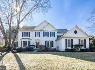 2 Smithfield Dr, Garnet Valley, PA 19060