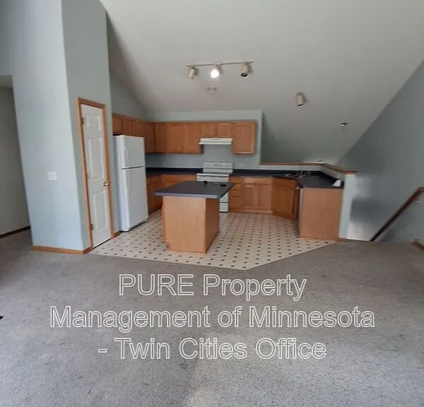 1209 Timber Way — Photo 2