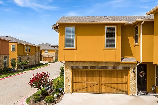 1st image of 2675 Villa Di Lago Dr #1