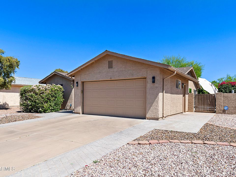 1st image of 26613 S EASTLAKE Drive