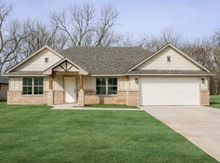 120 Mountain Laurel Way, Noble, OK 73068