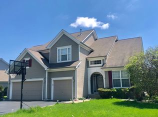 1215 Angle Tarn, Dundee, IL 60118