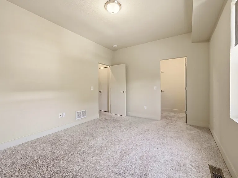 2388 S Wheeling Cir — Photo 18
