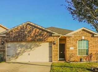 1955 Garnet Breeze Dr, Rosharon, TX 77583