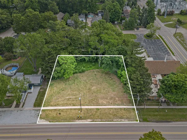 309 S Whittaker St, New Buffalo, MI 49117