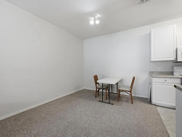 4008 Hemingway Cir — Photo 7