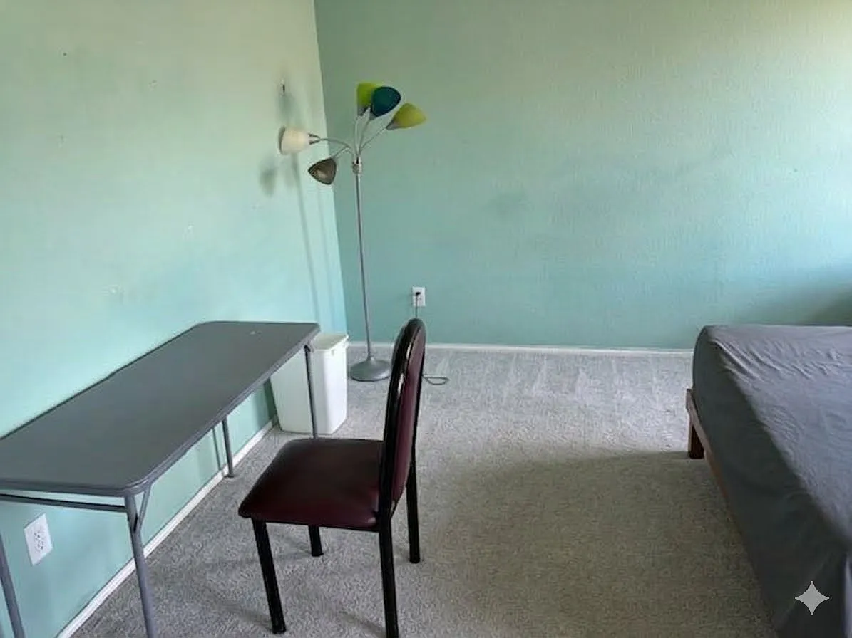 1 bed, 2.5 bath, $590 — Photo 2
