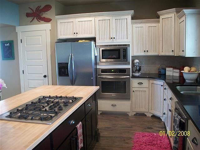 2nd image of 1008 Huntington Ct