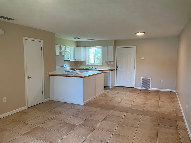 3119 Debra Blvd — Photo 14
