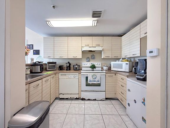 5th image of 2217 NW 7th Street #901