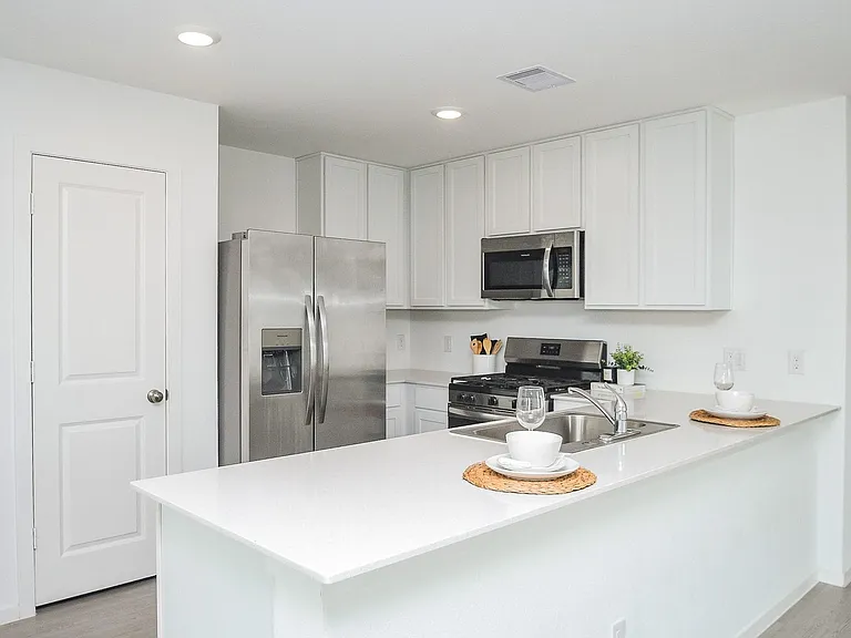 2815 Fountain Woods Dr — Photo 16