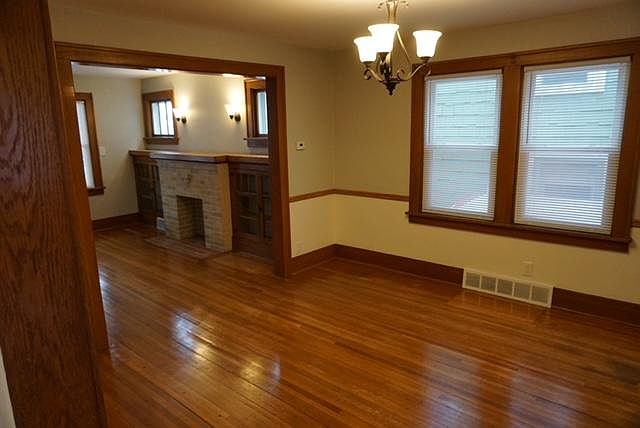 1st image of 360 Nassau Ave #1