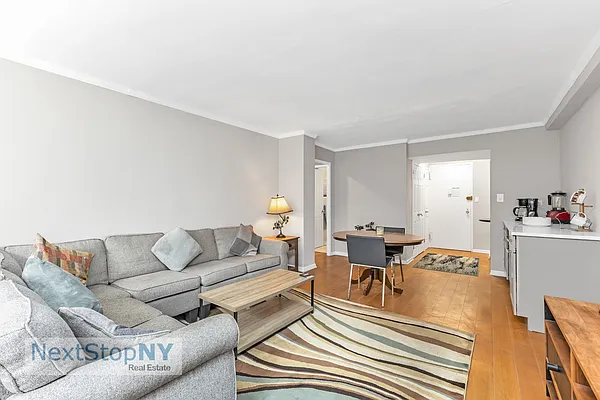 Rented by NextStopNY | media 4