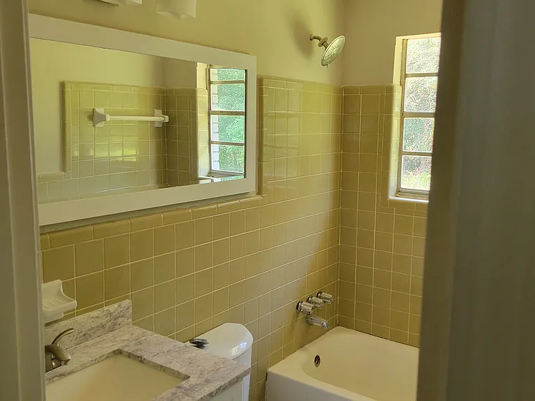 10 Roper Dr #B — Photo 7