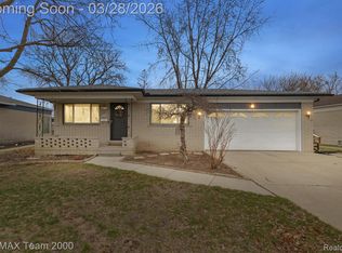 26230 Bonnie Ave, Warren, MI 48089