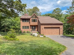 164 River Rd, Flanders, NJ 07836