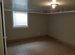 1047 S 32nd St #5, Omaha, NE 68105