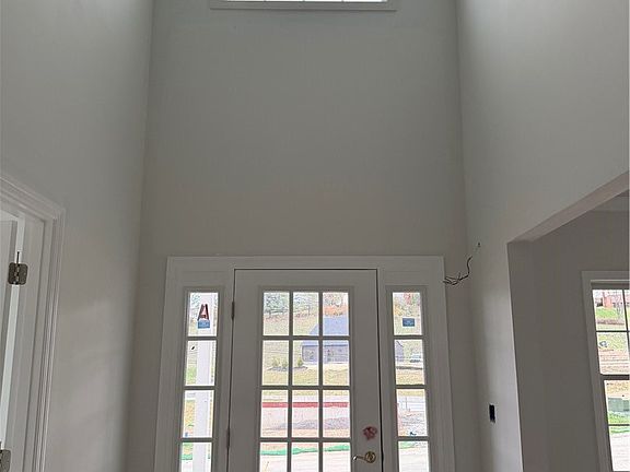 4th image of 404 Haymaker Ct