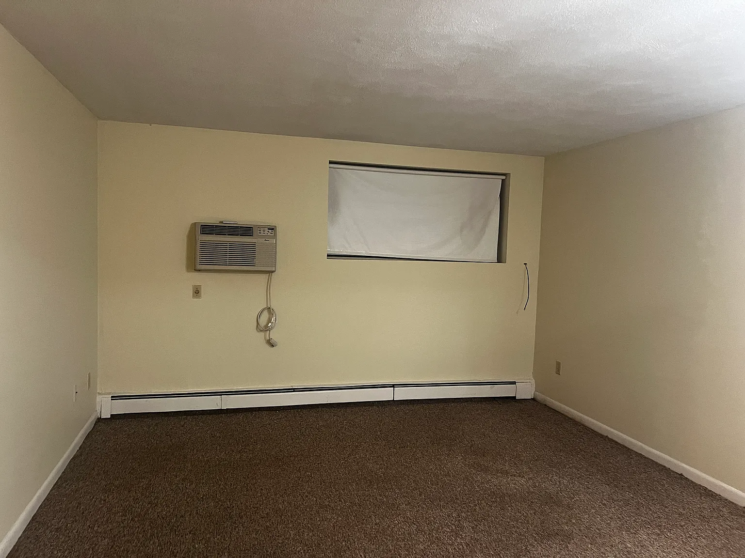 900 Governors Dr — Photo 1