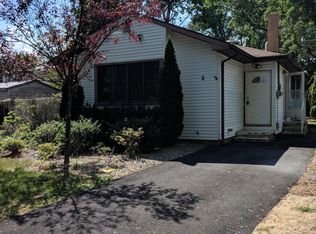 3 Freewood St, Howell, NJ 07731