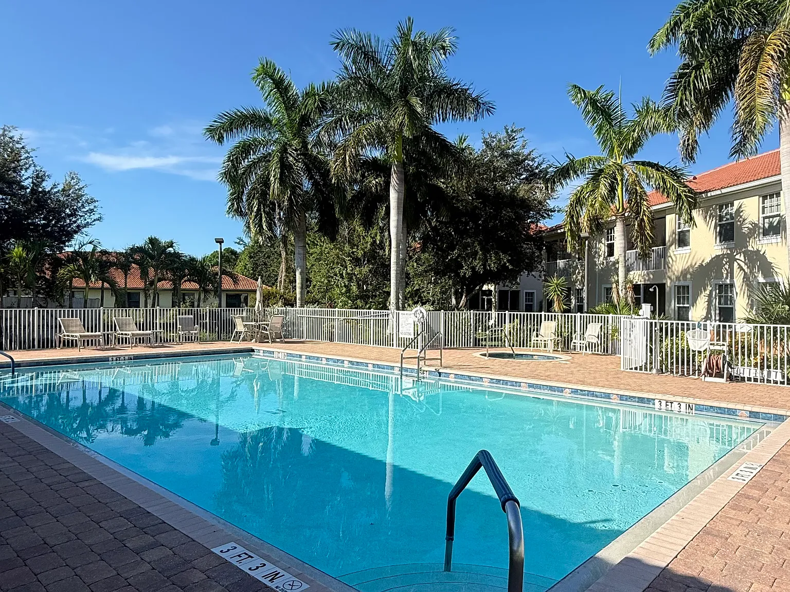 3 bed, 1586 sqft, $1,895 — Photo 2