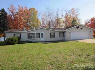 9444 Lakeside Dr, Alden, MI 49612