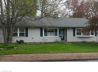 18 Green Manor Dr, East Hartford, CT 06118