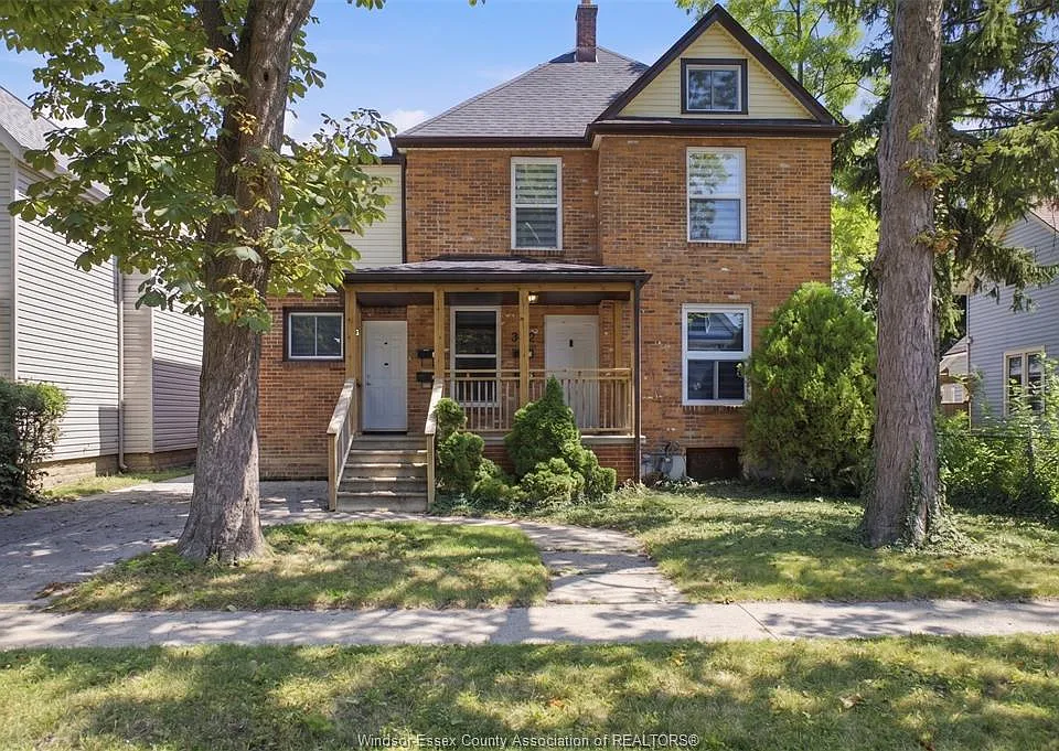 372 Lincoln Rd #1