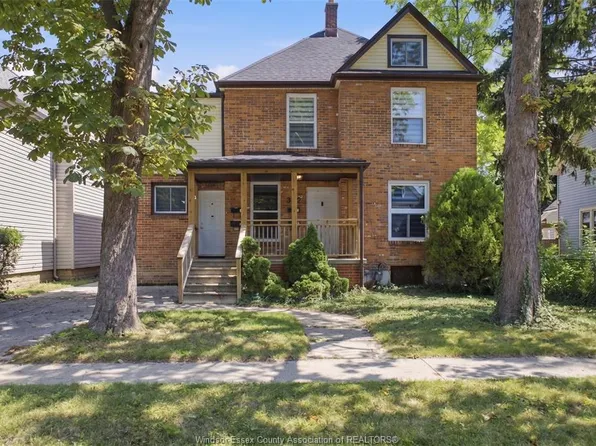 372 Lincoln Rd, Windsor, ON